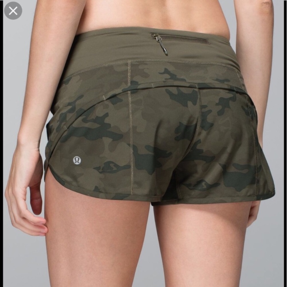 Amazing condition camo lululemon shorts